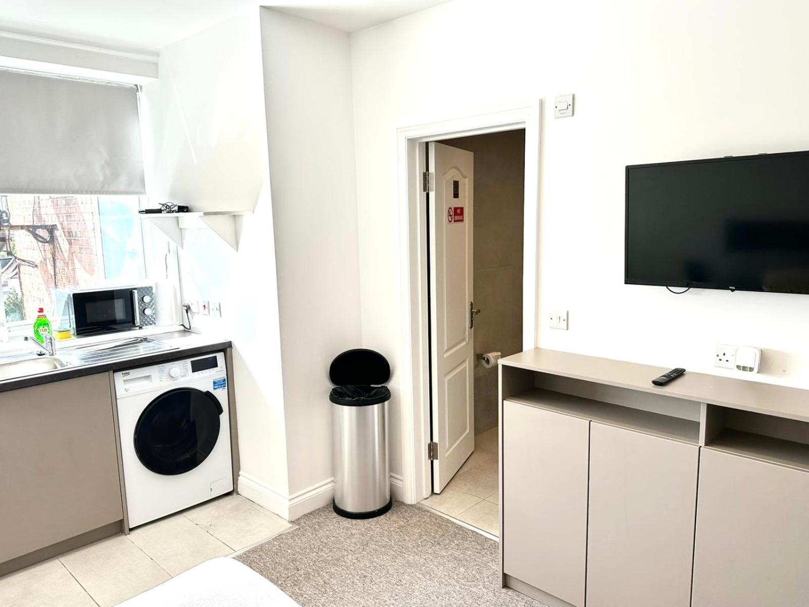 Sunny Modern, Private Apartment,15 Mins To Central London Hendon Εξωτερικό φωτογραφία