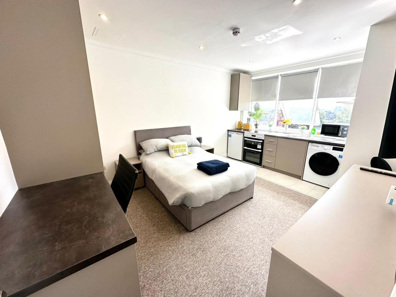 Sunny Modern, Private Apartment,15 Mins To Central London Hendon Εξωτερικό φωτογραφία